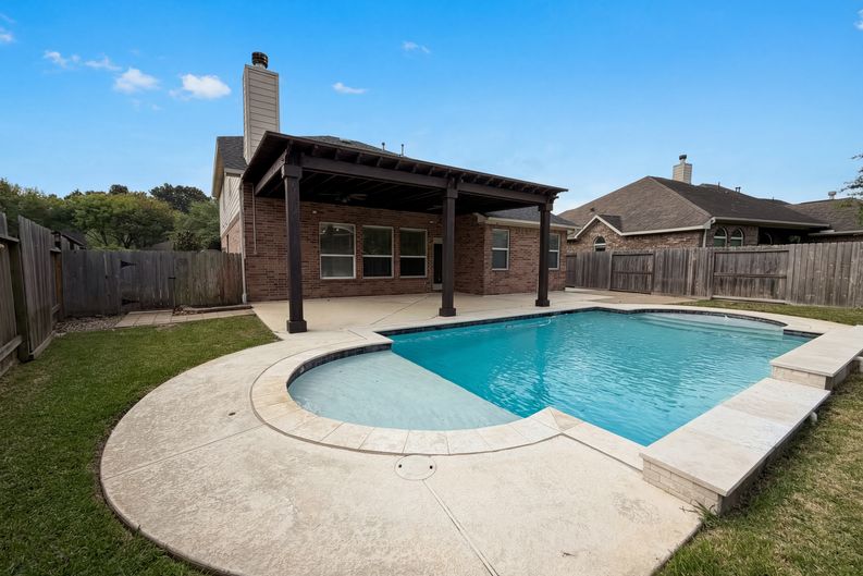 Photo 5 of 24 of 20192 Southwood Oaks Dr, Porter, TX