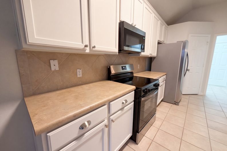 Photo 10 of 29 of 19217 Mangan Way, Pflugerville, TX