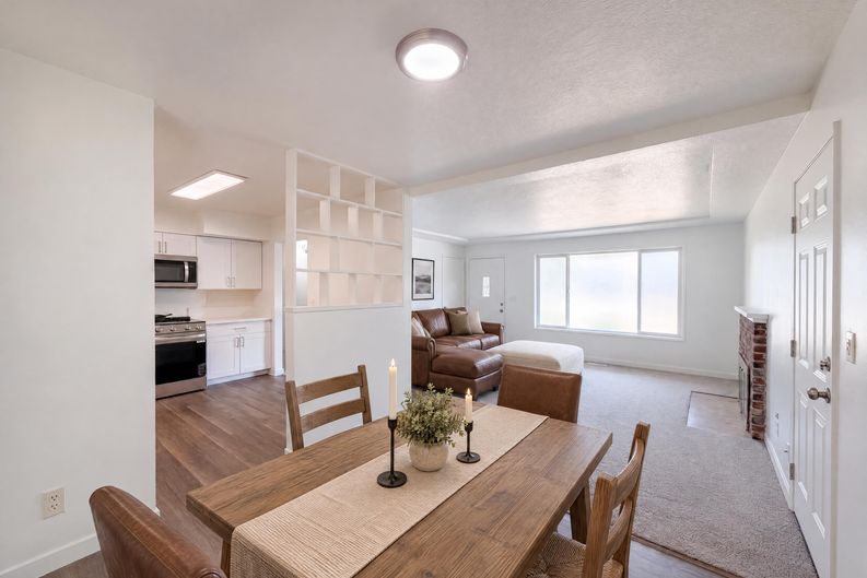 Photo 7 of 21 of 465 SW 139th Ave, Beaverton, OR
