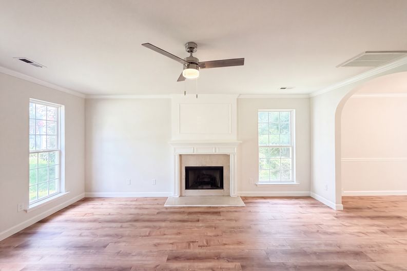 Photo 6 of 22 of 14542 Arbor Ridge Dr, Charlotte, NC