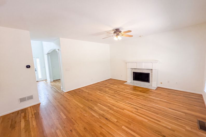 Photo 19 of 58 of 3612 Brookefall Ct, Suwanee, GA