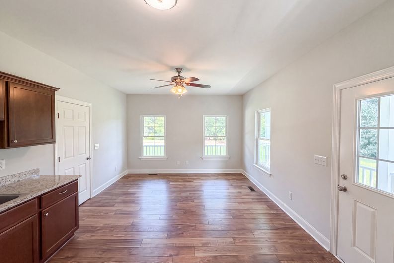 Photo 10 of 27 of 2501 Gray Hawk Trl, Zebulon, NC