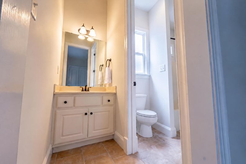 Photo 18 of 42 of 3027 Krogen Ct, Creedmoor, NC