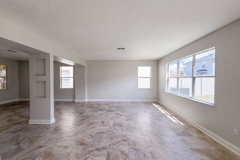 Photo 6 of 40 of 17534 Balmaha Dr, Land O Lakes, FL