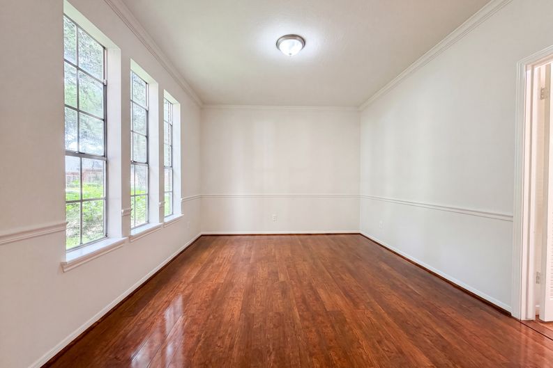 Photo 9 of 20 of 6214 Spencers Glen Way, Sugar Land, TX