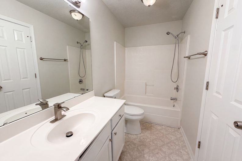 Photo 16 of 20 of 1701 Carnation Dr, Durham, NC