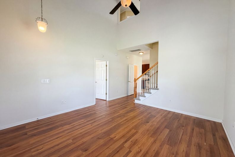 Photo 3 of 17 of 147 Lake Jogassee Dr, Summerville, SC