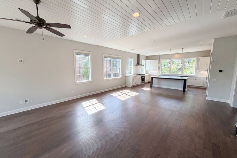 Photo 7 of 23 of 4018 City Homes Pl, Charlotte, NC