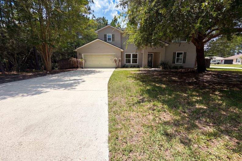 Photo 23 of 27 of 7002 Beekman Lake Dr, Jacksonville, FL