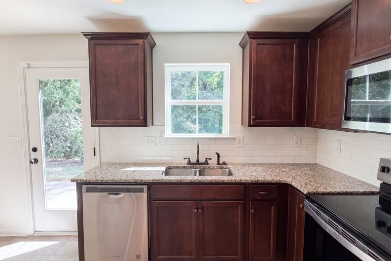 Photo 8 of 25 of 271 Stane Brook Ct, Jackson, GA