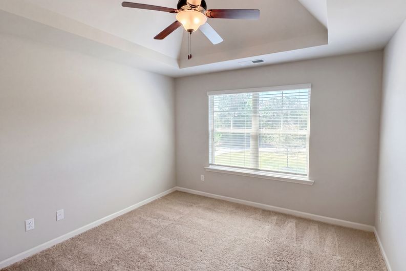 Photo 19 of 47 of 2144 Airline Rd, McDonough, GA