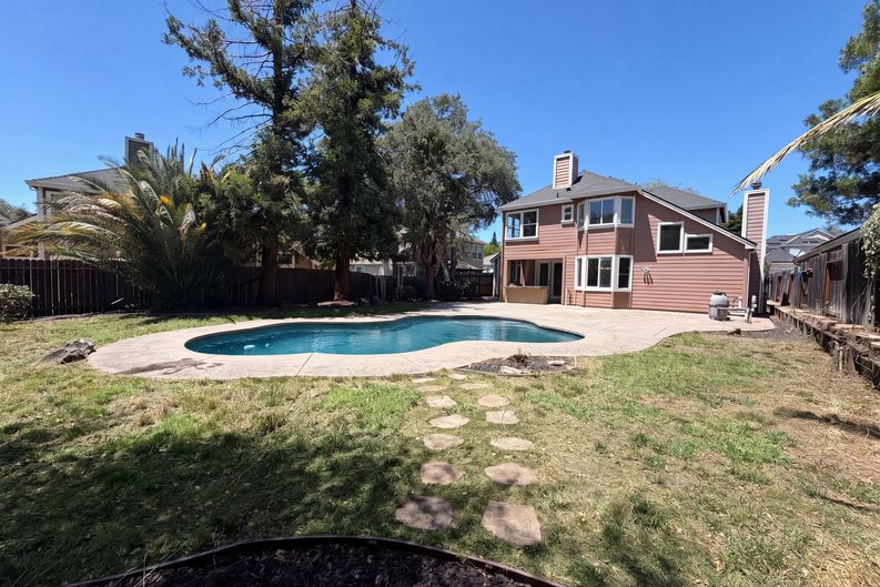 Photo 5 of 31 of 4711 Wildflower Ln, Rocklin, CA