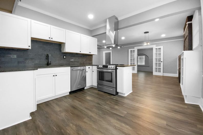 Photo 20 of 21 of 1033 Graymont Ave W, Birmingham, AL