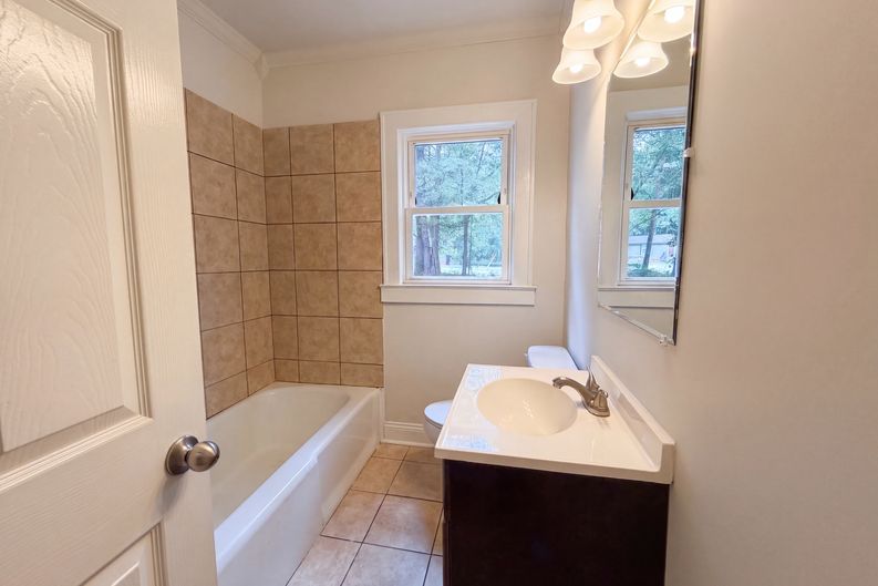 Photo 14 of 21 of 5710 Edgehill Rd, Sumter, SC