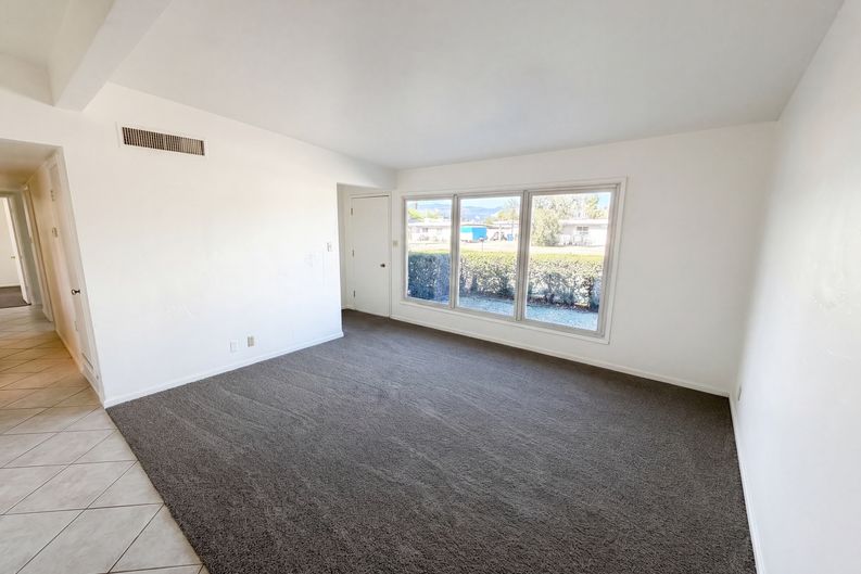 Photo 8 of 25 of 650 S Kenyon Dr, Tucson, AZ