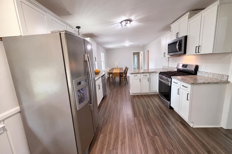 Photo 10 of 29 of 1710 Fairhaven Dr, Columbia, SC