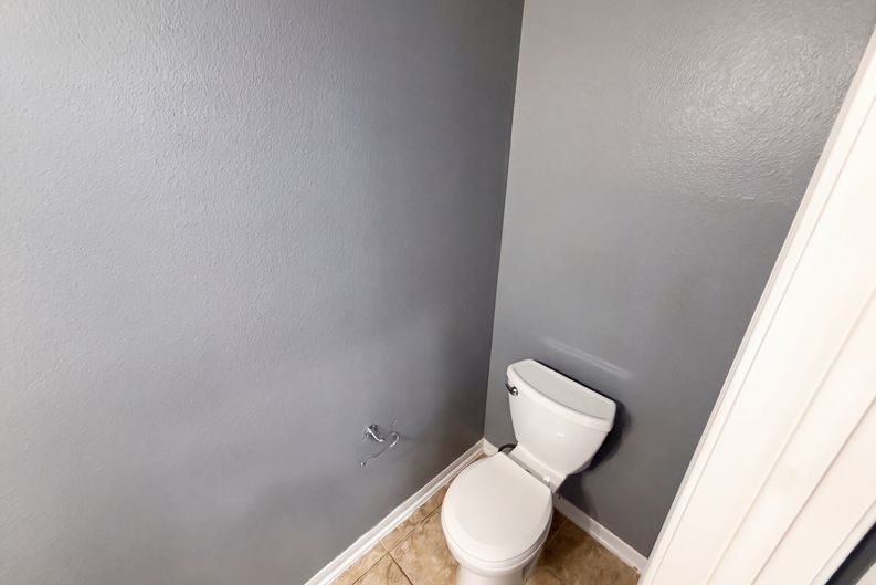 Photo 30 of 38 of 20610 Wren Hollow Way, Humble, TX