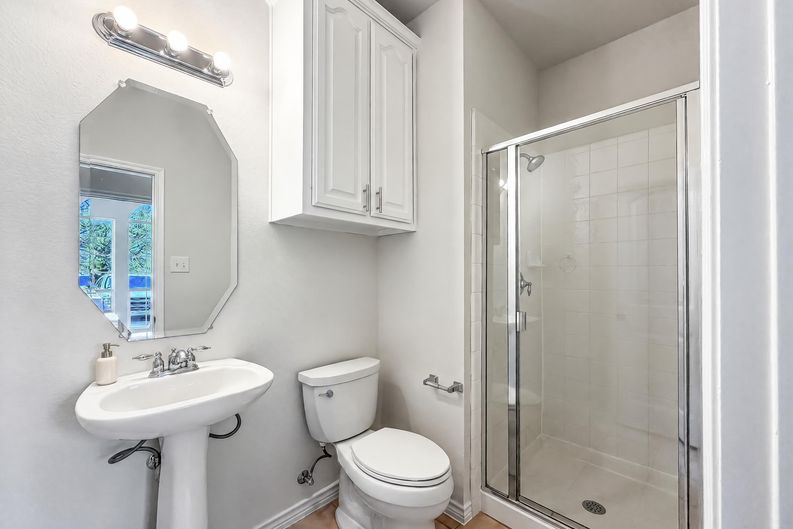 Photo 21 of 31 of 8212 Boulder River Trl, McKinney, TX
