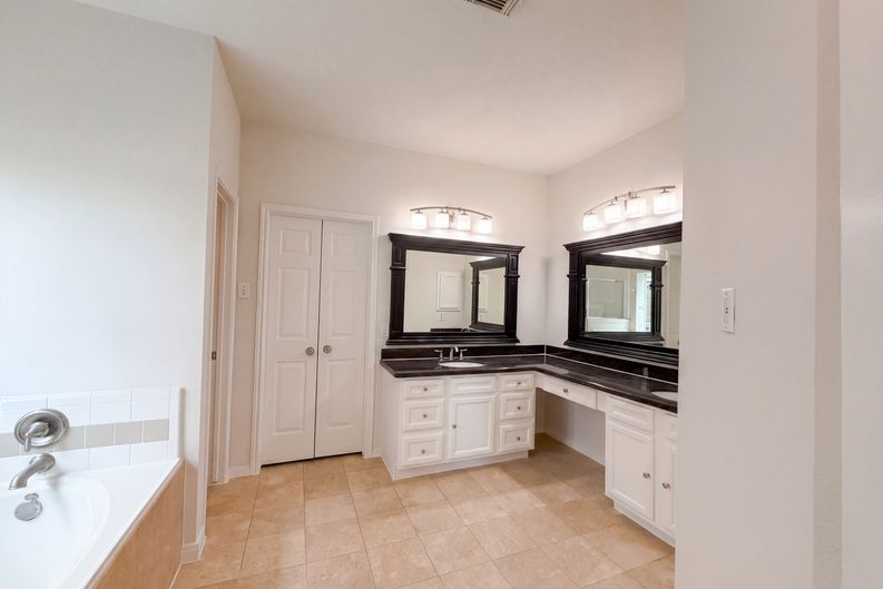 Photo 22 of 33 of 3106 Forrester Dr, Pearland, TX