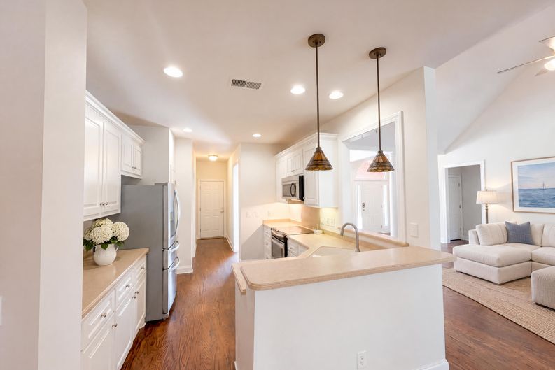 Photo 8 of 28 of 313 Glen Eagles Dr, Summerville, SC