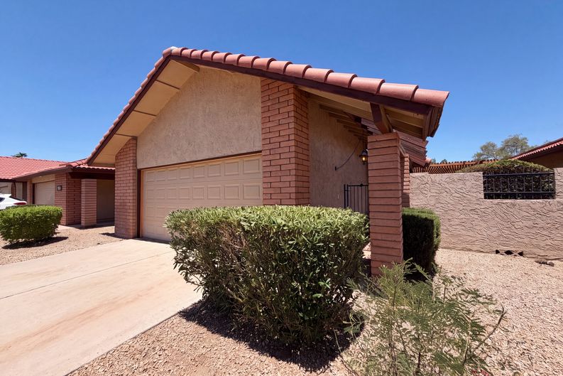 Photo 16 of 19 of 5208 E Tamblo Dr, Phoenix, AZ