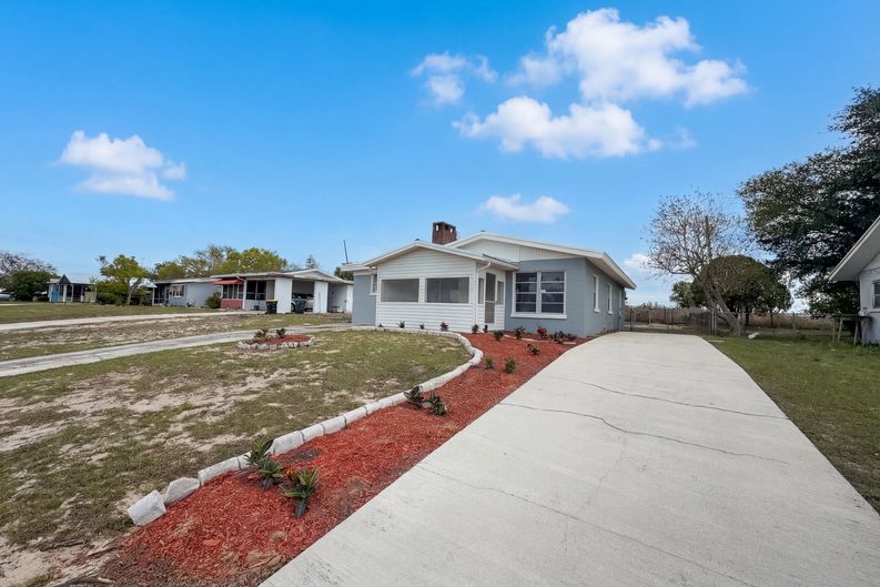 Photo 17 of 18 of 1306 Morningside Dr, Lake Wales, FL