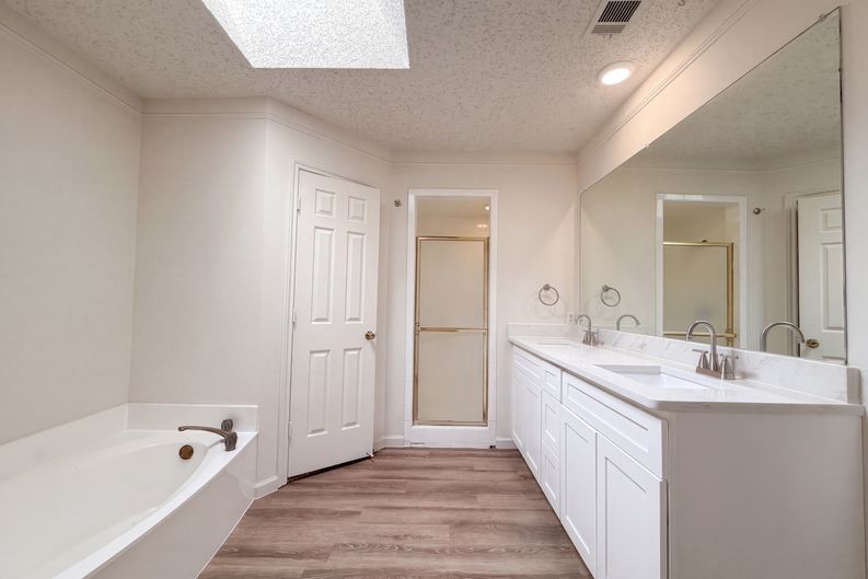 Photo 18 of 19 of 5126 Eagle Nest Dr, Arlington, TX