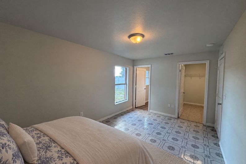 Photo 10 of 19 of 2949 Illinois Ave, Lakeland, FL