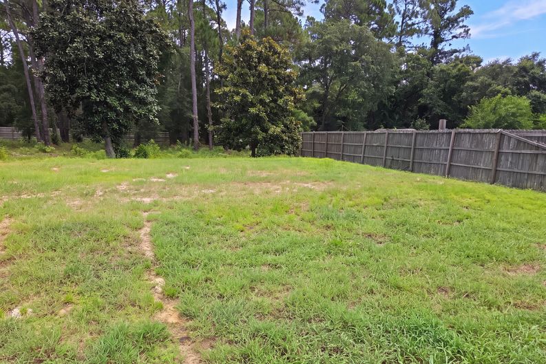 Photo 21 of 22 of 3054 Grady Tolbert Rd, Navarre, FL