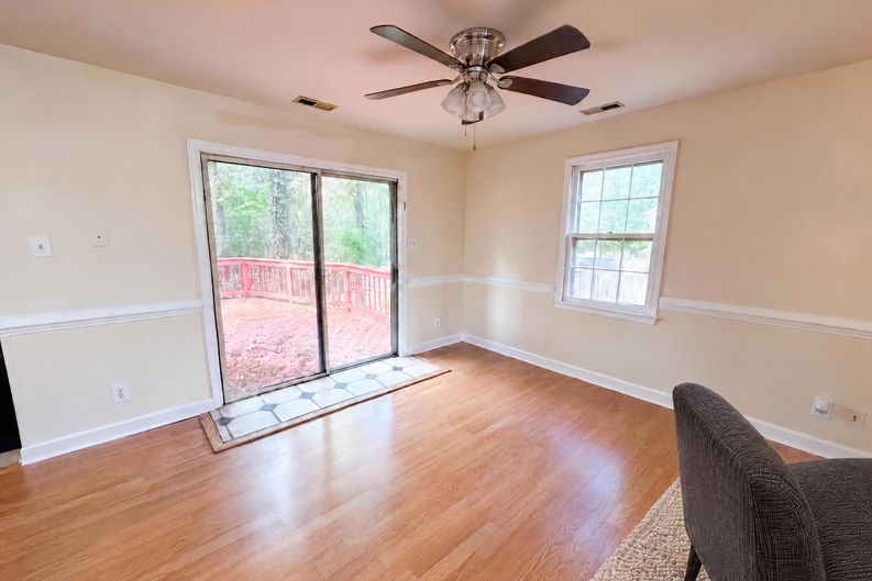 Photo 10 of 16 of 12330 Deerhurst Dr, Midlothian, VA