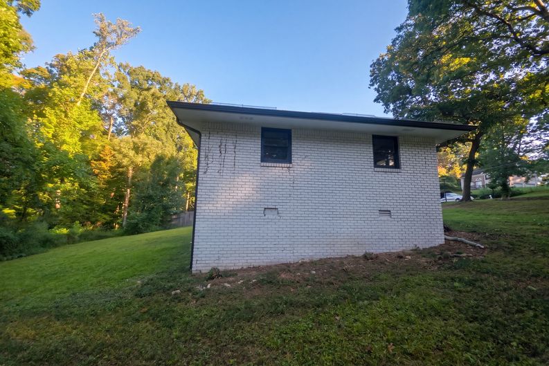 Photo 23 of 33 of 6489 N Sweetwater Rd, Lithia Springs, GA