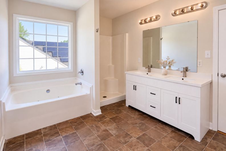 Photo 18 of 22 of 3153 Chartwood Dr, Sandston, VA