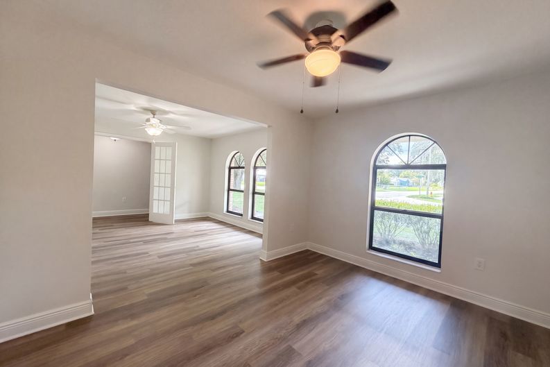 Photo 8 of 21 of 1711 Avant St, Valrico, FL