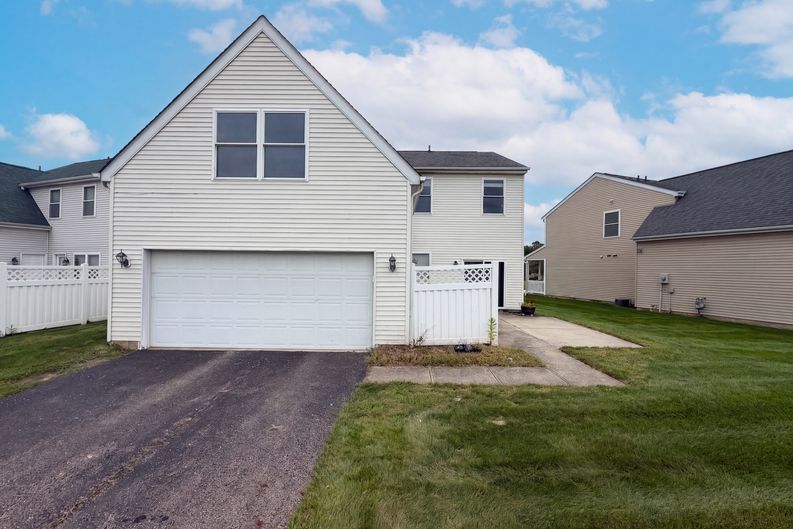 Photo 36 of 39 of 6625 Steen St, Canal Winchester, OH
