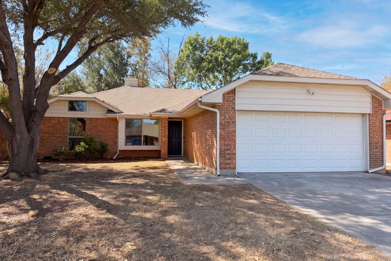 Photo 18 of 19 of 2812 Beverly Dr, Denton, TX