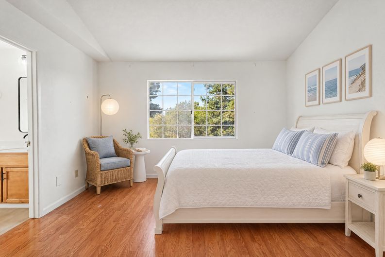 Photo 4 of 19 of 5272 Pebble Glen Dr, Concord, CA