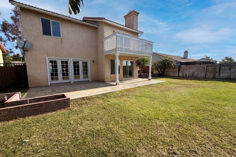 Photo 5 of 23 of 2565 W Fairview Dr, Rialto, CA