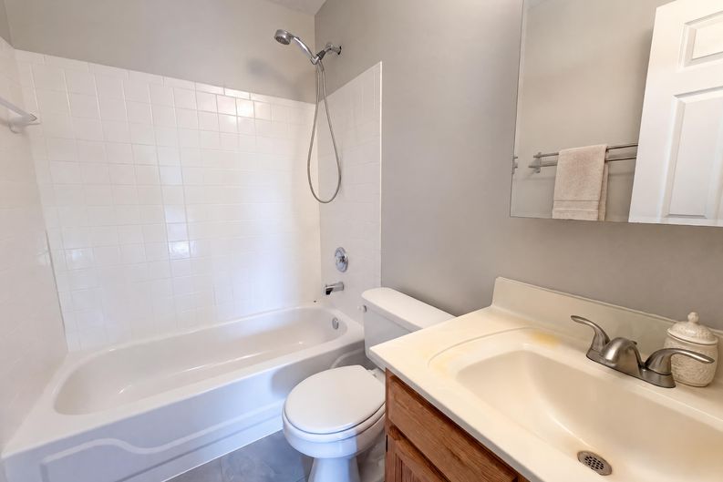Photo 19 of 31 of 4320 Pheasant Trail Ct, Liberty Twp, OH