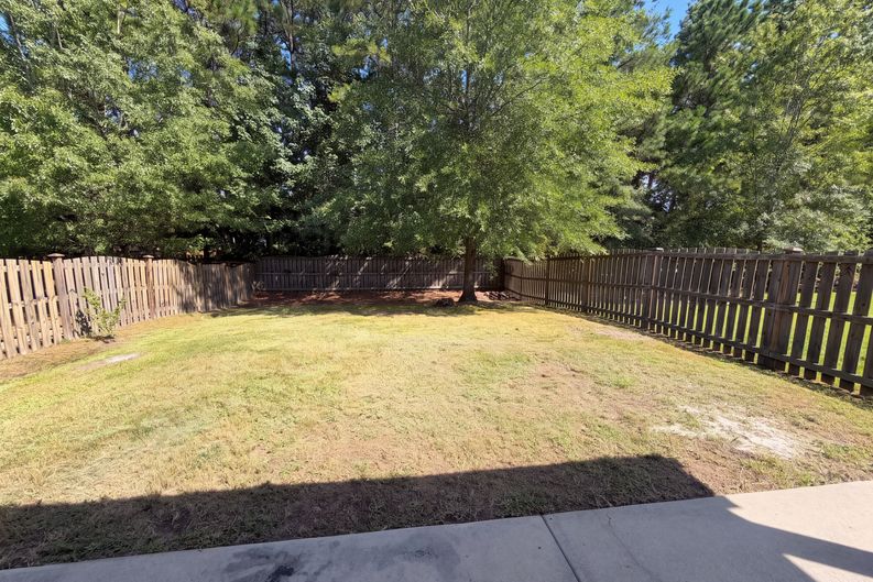 Photo 22 of 24 of 815 Parnell Ct, Columbia, SC