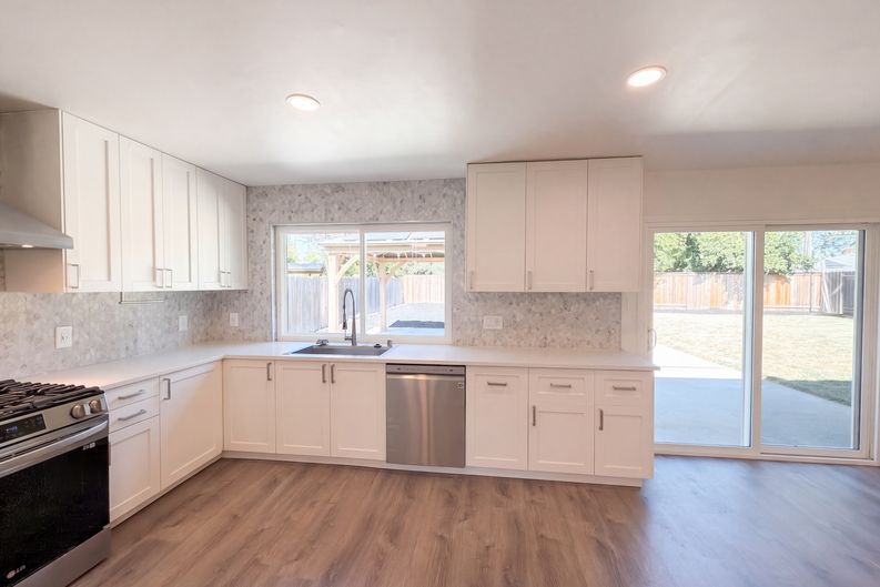 Photo 34 of 37 of 10539 Georgetown Dr, Rancho Cordova, CA