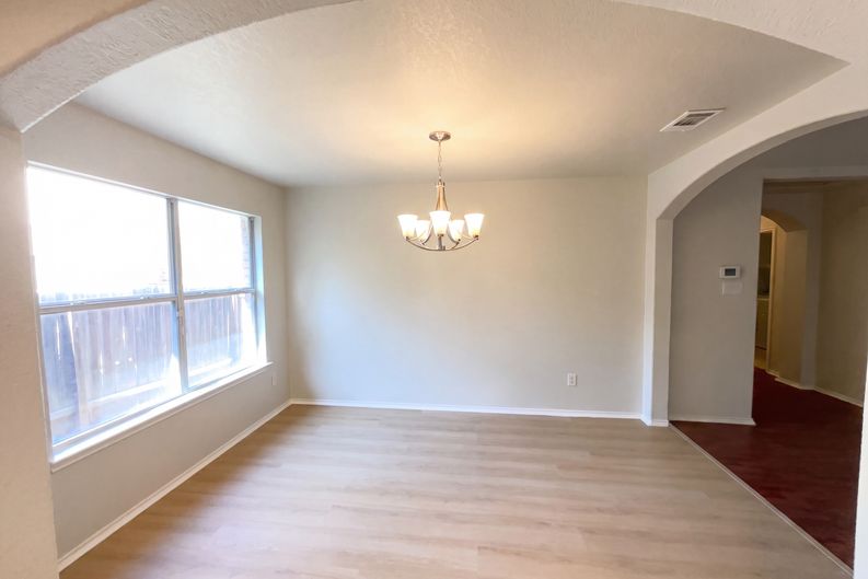 Photo 7 of 21 of 8222 Grissom Cir, San Antonio, TX