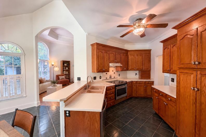Photo 7 of 24 of 5406 Club View Dr, Concord, NC