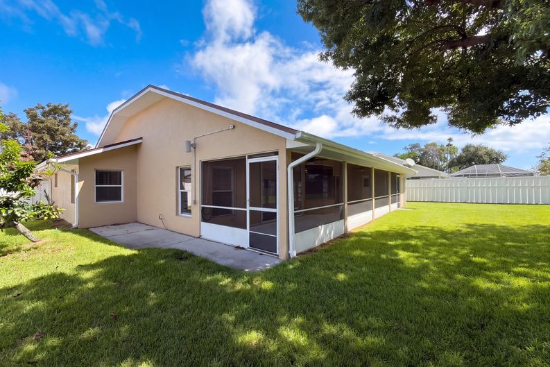 Photo 34 of 41 of 771 Sandhill Crane Ct, Rockledge, FL