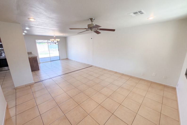 Photo 3 of 32 of 6208 W Alvarado Rd, Phoenix, AZ