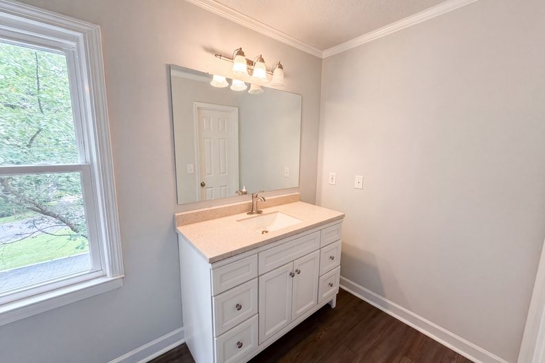 Photo 18 of 22 of 3029 Southampton Cir, Gastonia, NC