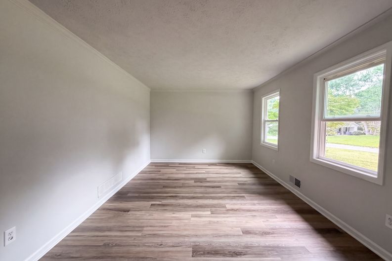 Photo 16 of 25 of 3691 Lavilla Dr, Powder Springs, GA