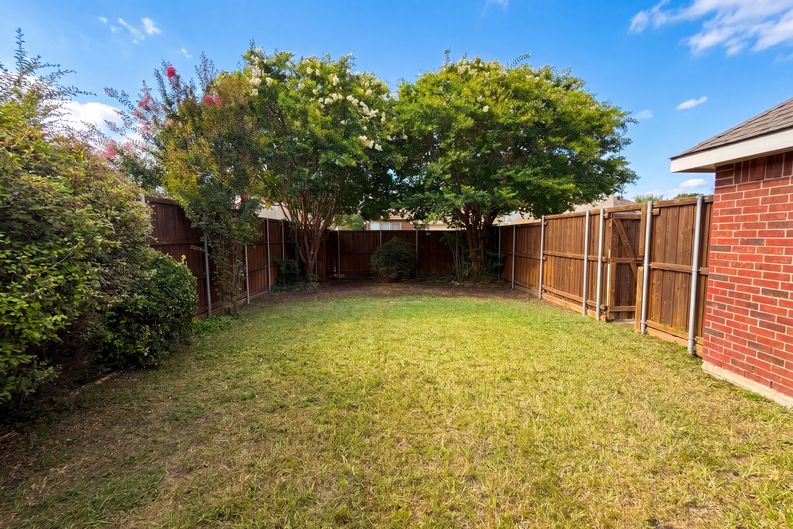 Photo 16 of 17 of 1441 Forest Oaks Ct, Frisco, TX