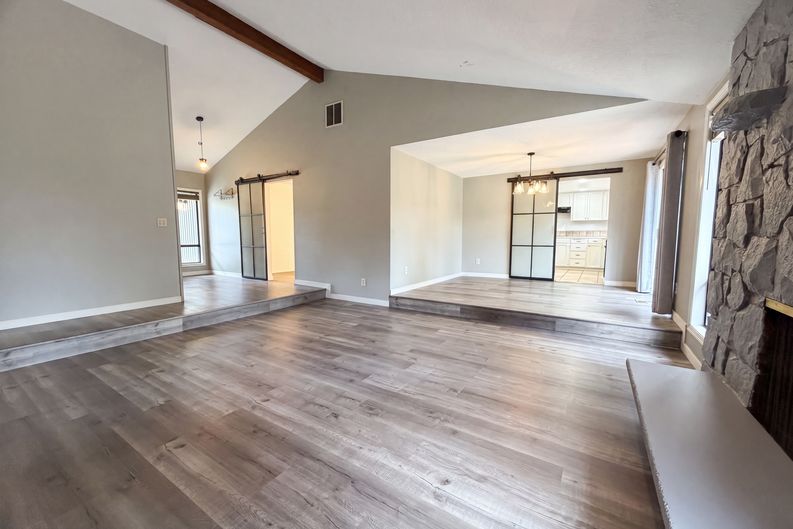 Photo 6 of 16 of 4246 Spring Rock Cir, West Linn, OR