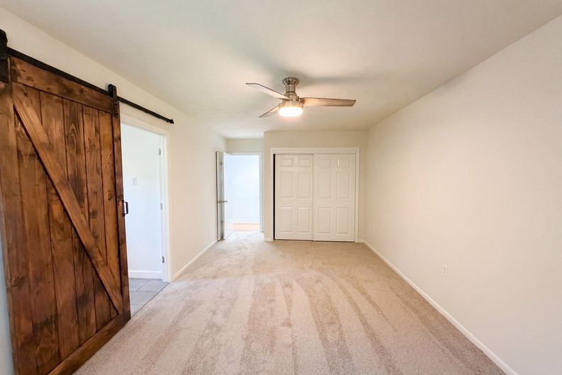 Photo 15 of 28 of 1017 Morrell Rd, Knoxville, TN