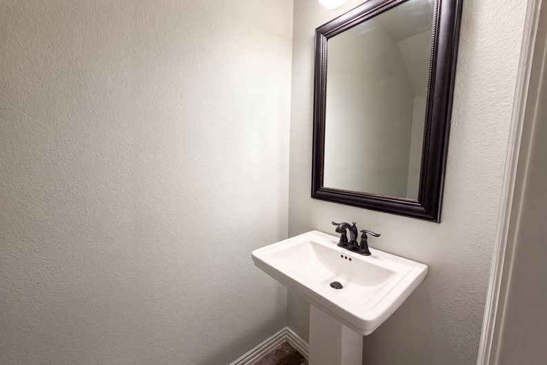 Photo 20 of 27 of 400 Blue Star Ct, Burleson, TX